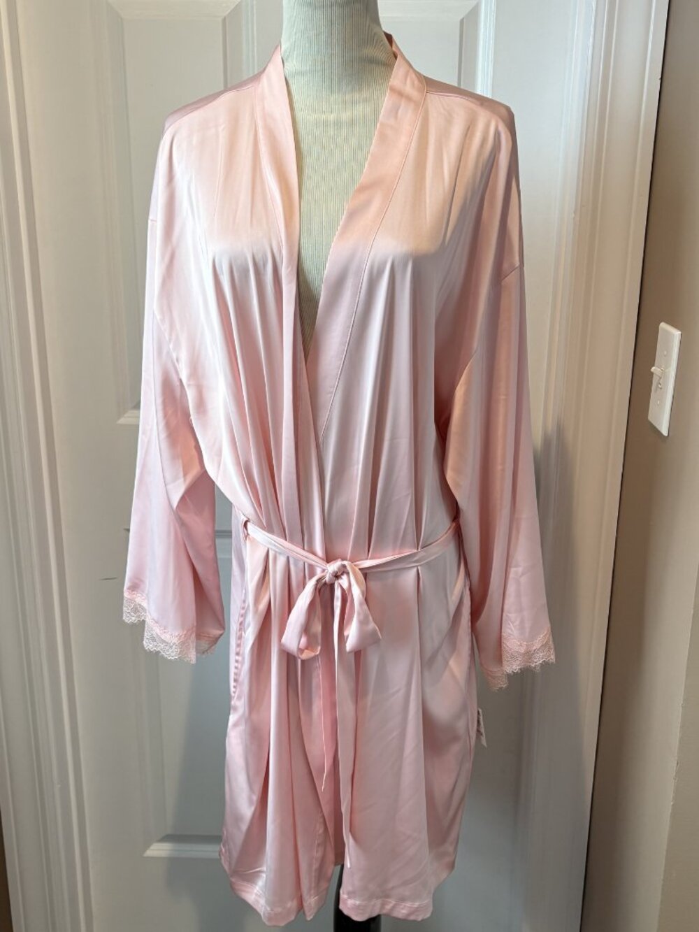 INC pink silky robe lace trim side pockets inner tie XXL NWT